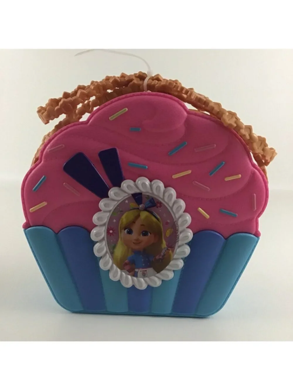 Disney Jr Alice's Wonderland Baker's Bag Playset Cupcake Whisk Scoop Rolling Pin